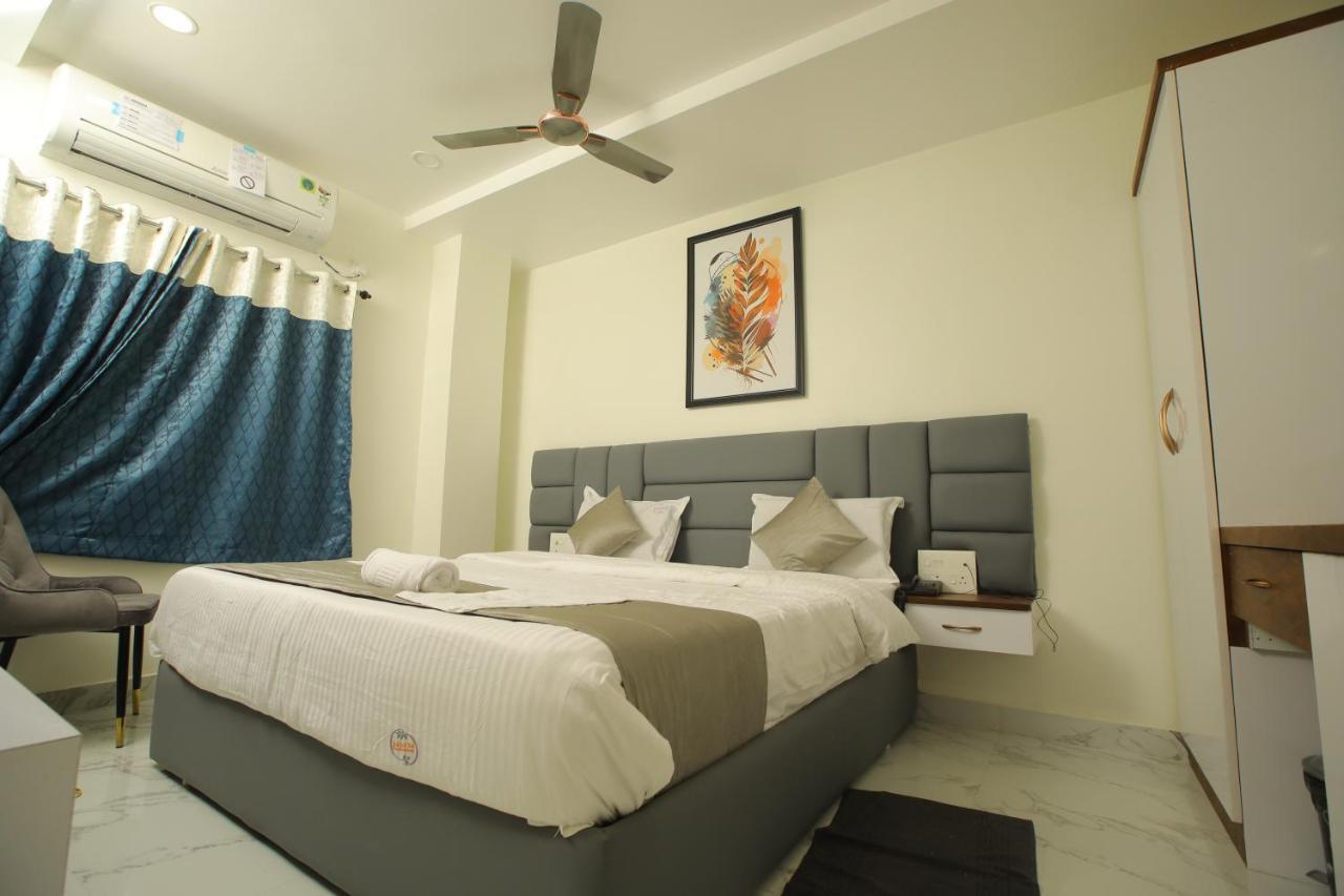 Khammam Radha Rani Residency酒店 外观 照片