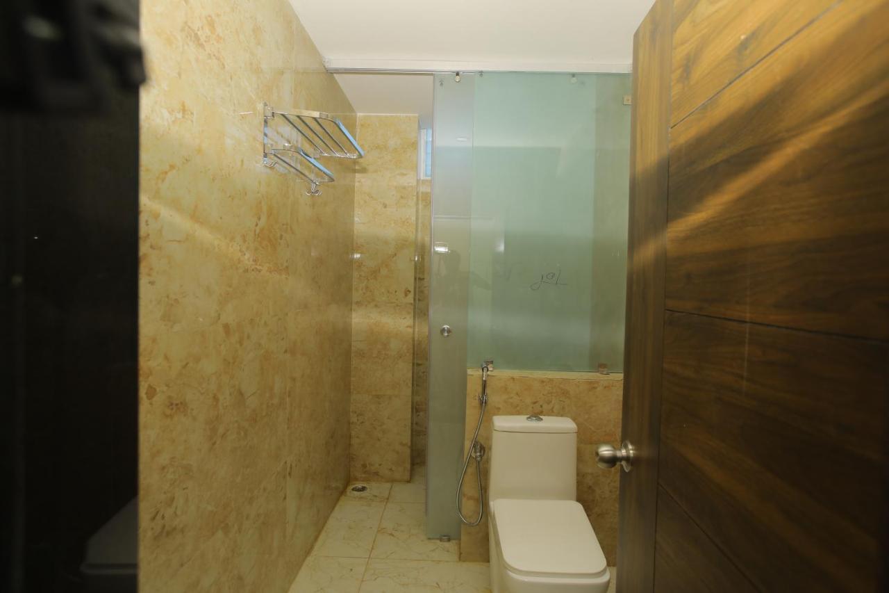 Khammam Radha Rani Residency酒店 外观 照片